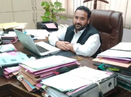 ای او بی آئی ڈپٹی ڈائریکٹر نے قانون میں PhD کر لی